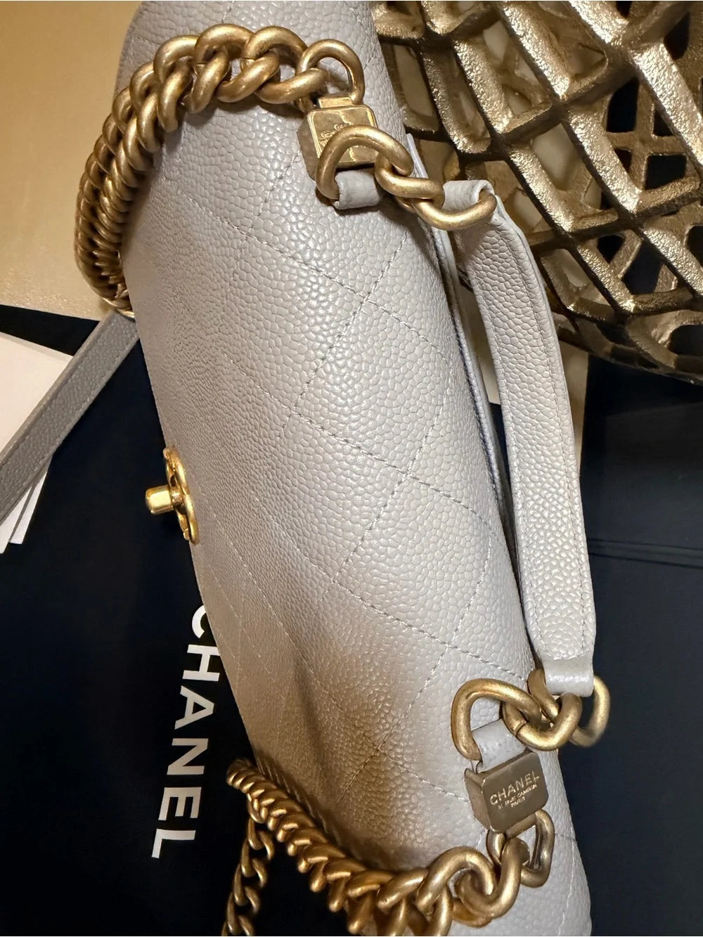 Chanel Chic Affinity Flap Bag AS0305 – Grey Caviar Leather | Aged Gold — photo 3