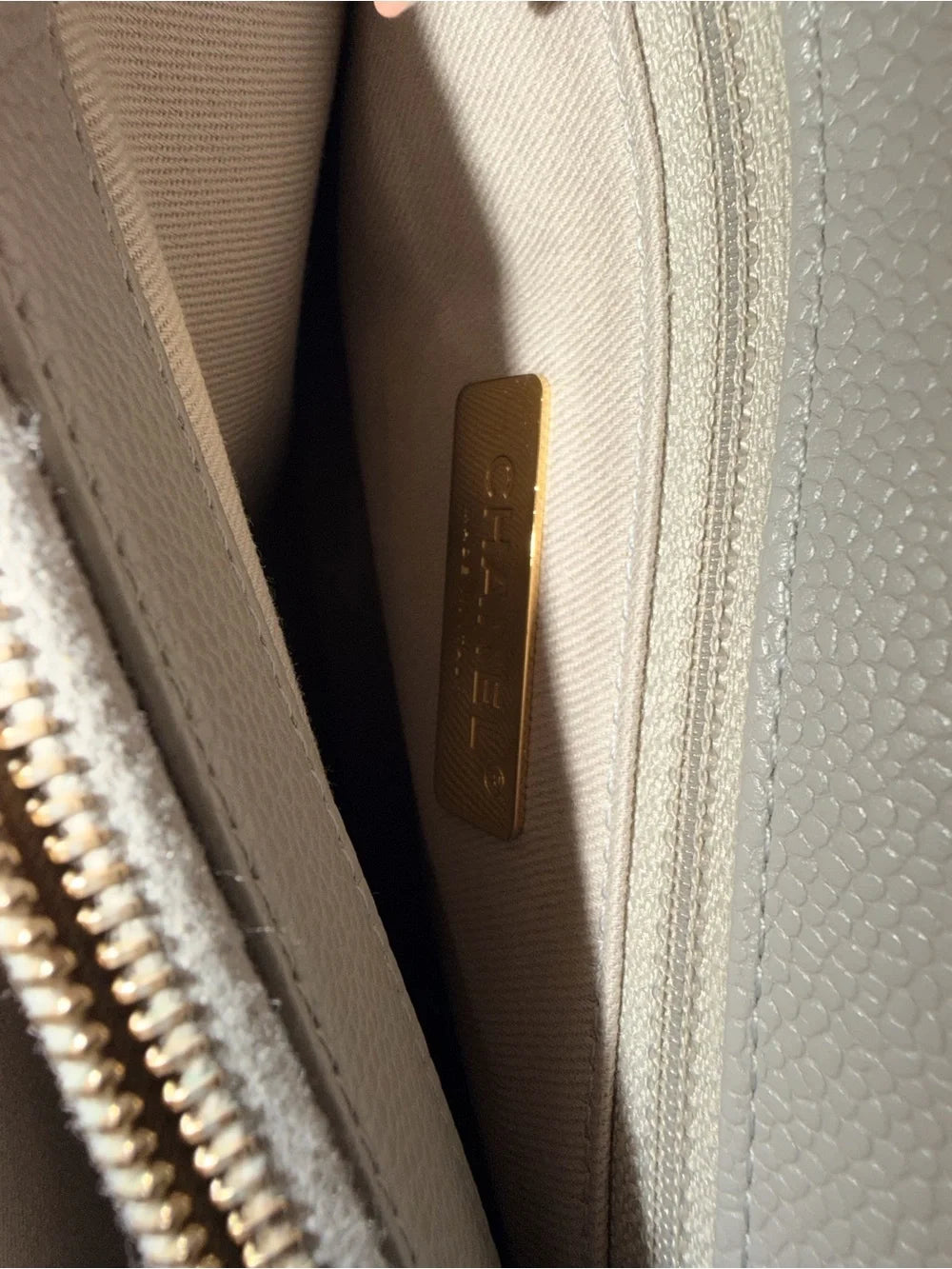 Chanel Chic Affinity Flap Bag AS0305 – Grey Caviar Leather | Aged Gold — photo 15