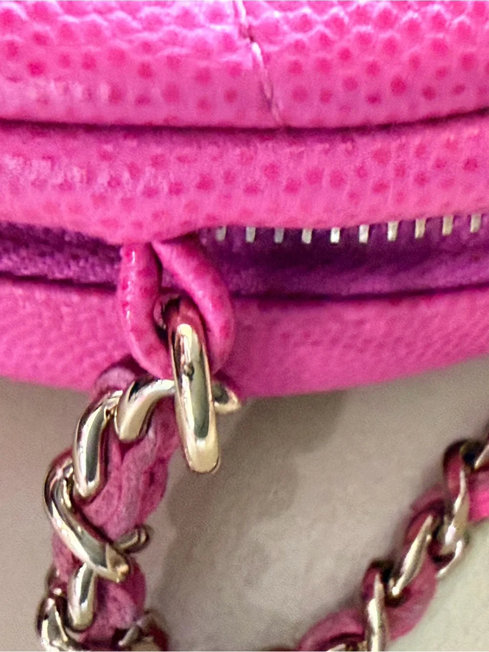 Chanel 2019 Pink Caviar Quilted Round Filigree Crossbody Bag — photo 12