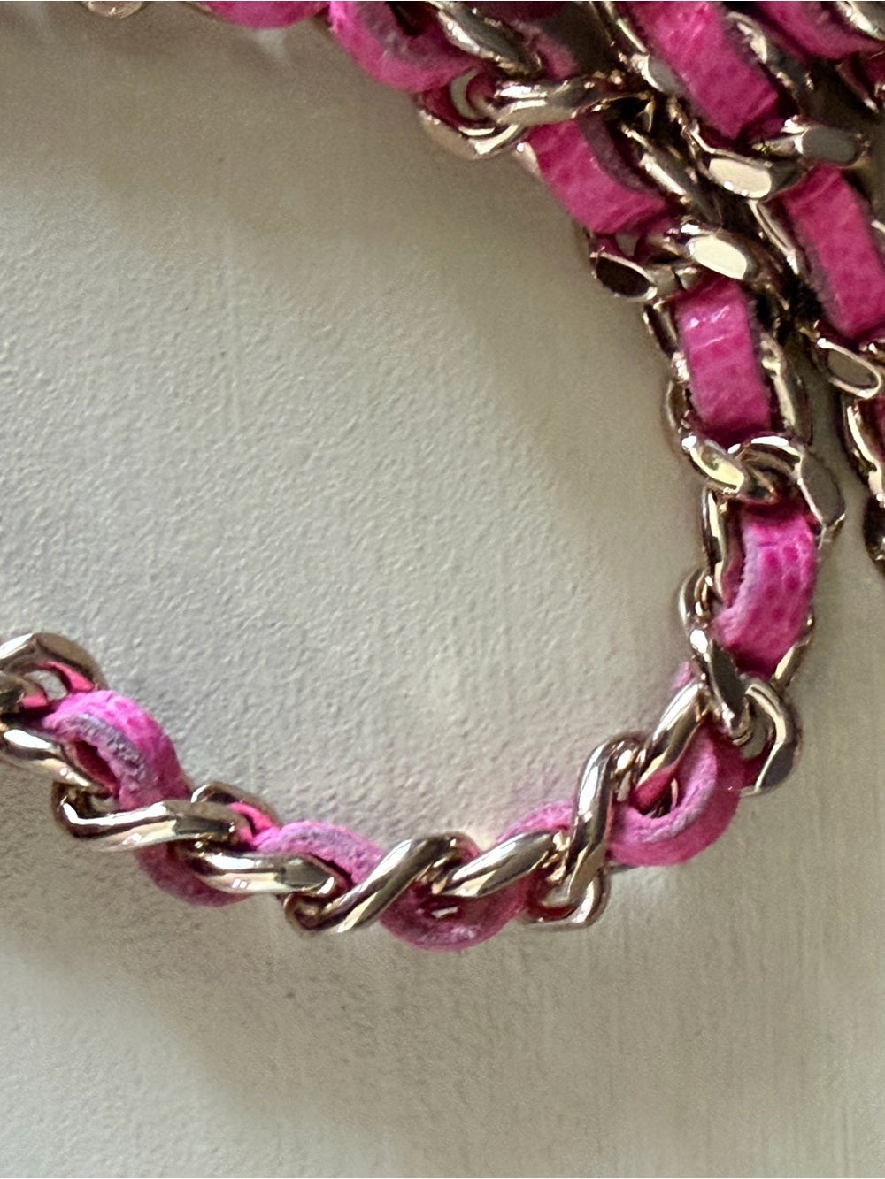 Chanel 2019 Pink Caviar Quilted Round Filigree Crossbody Bag — photo 16