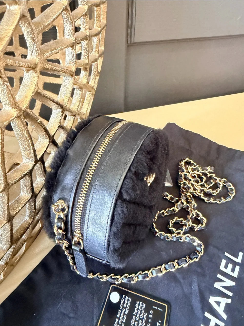 Chanel Round Clutch with Chain | Black Shearling & Leather — photo 3