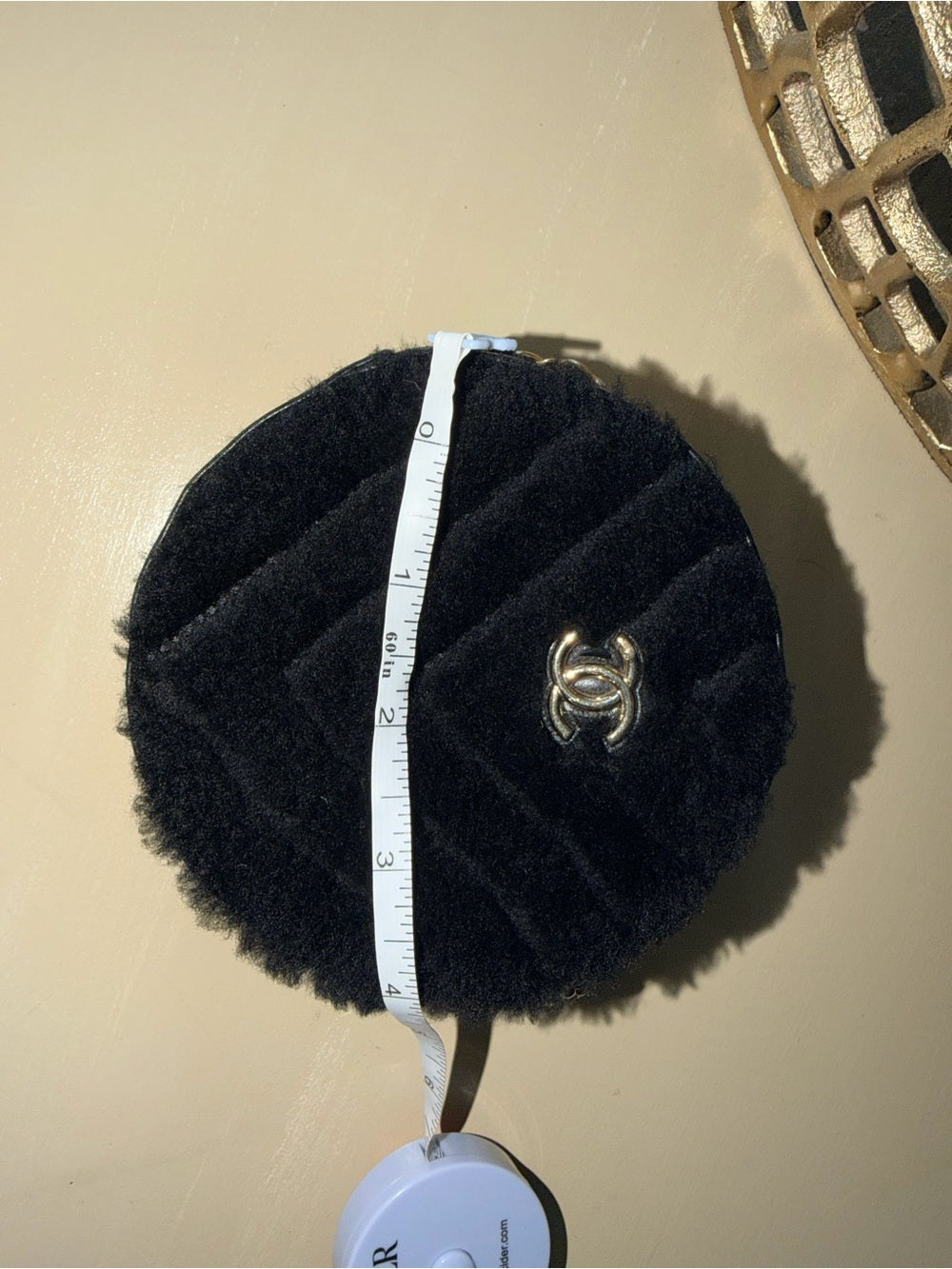 Chanel Round Clutch with Chain | Black Shearling & Leather — photo 10