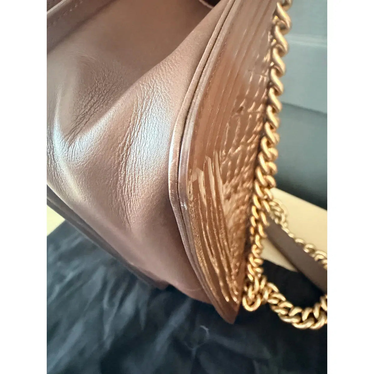 Chanel Boy Shoulder Bag | Brown Patent Leather — photo 7