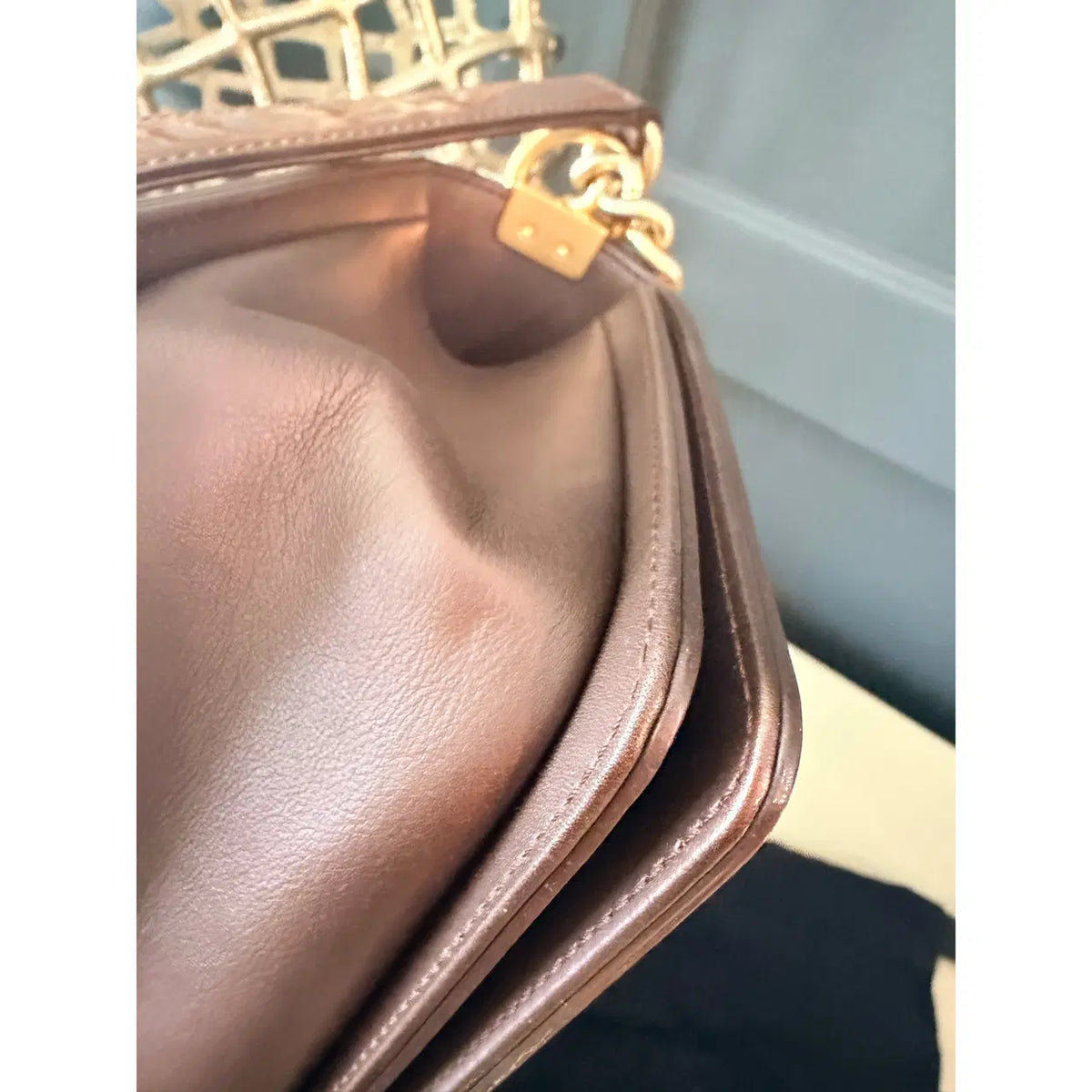Chanel Boy Shoulder Bag | Brown Patent Leather — photo 8