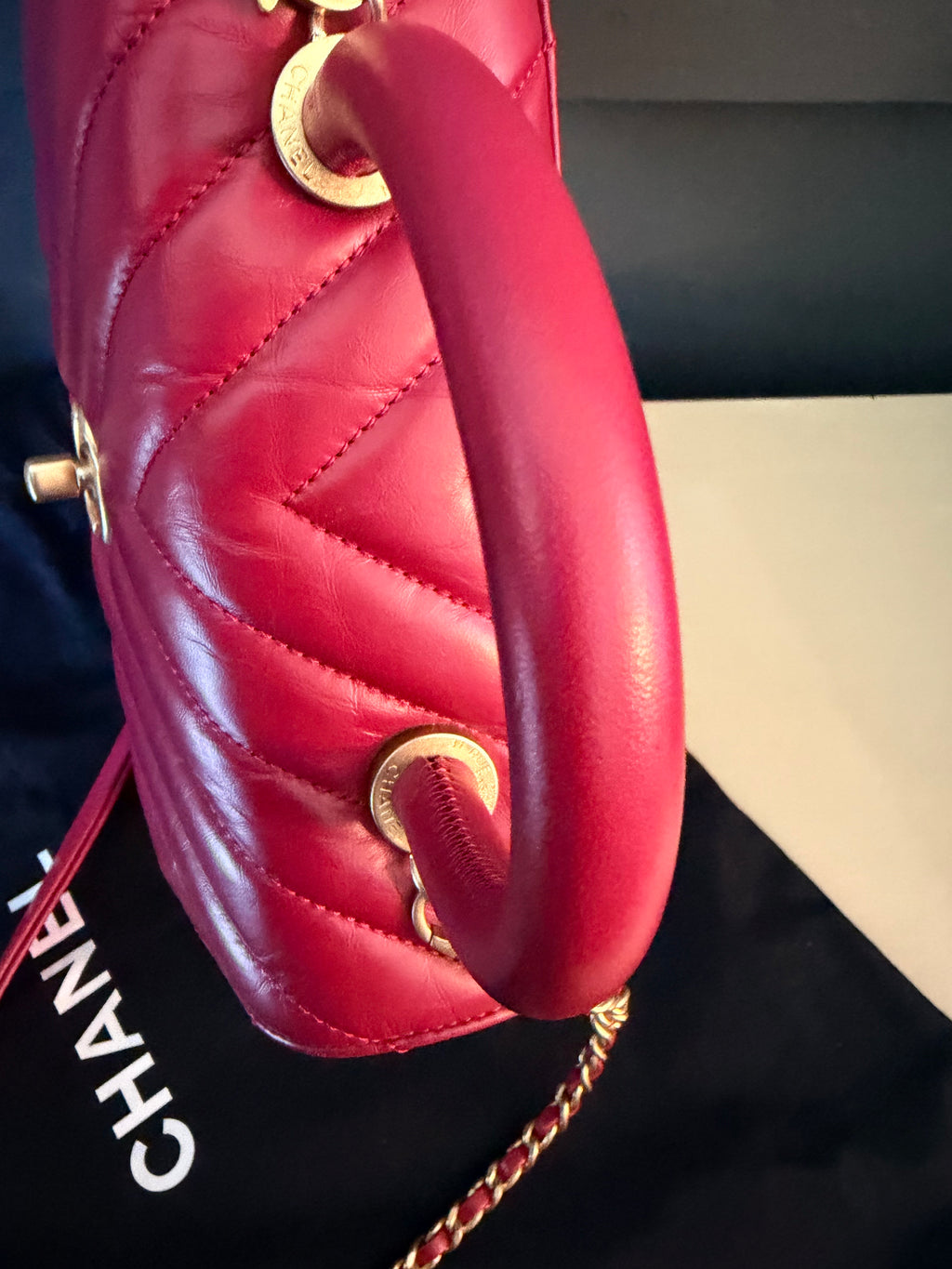 Chanel red chevron Coco Handle – Smooth leather top handle