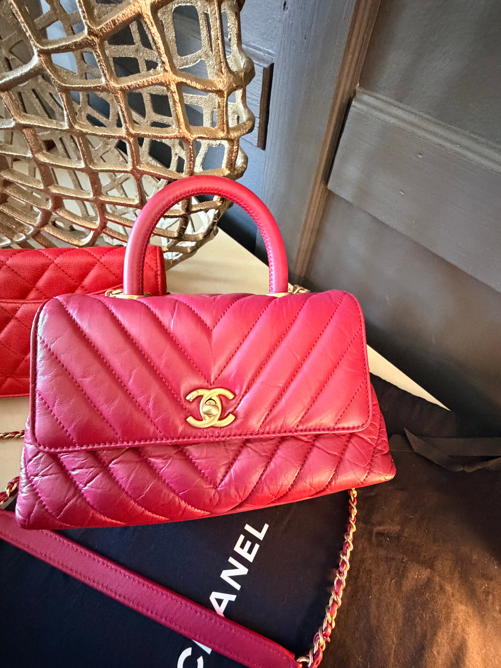 Chanel red chevron Coco Handle – Front view