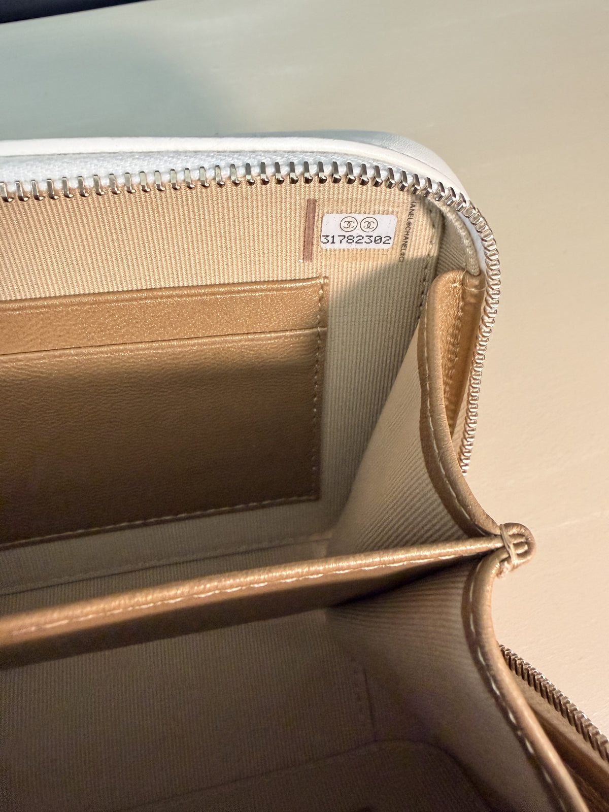 Chanel white Pearl Crush camera bag — IMG_1726