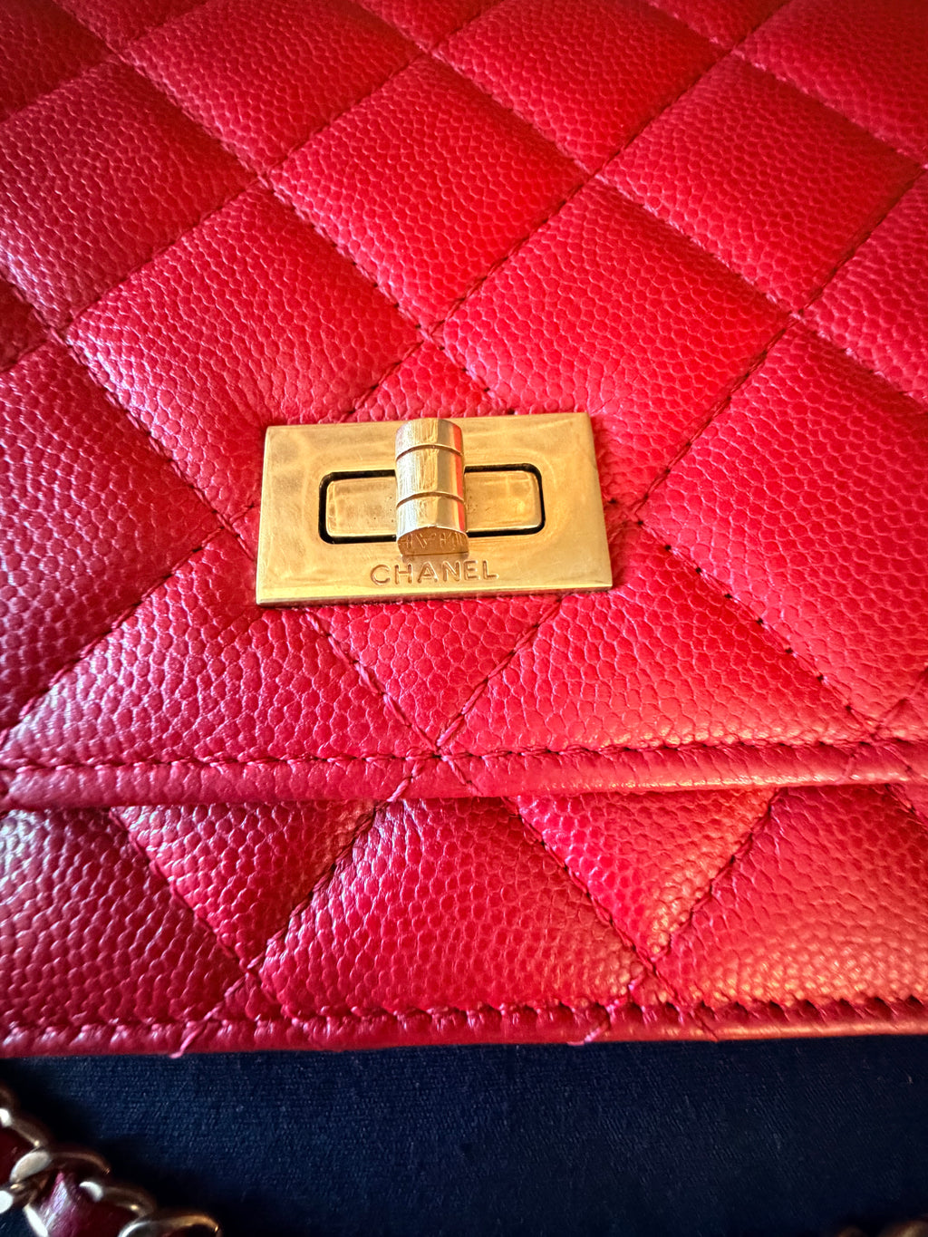 Chanel red caviar 2.55 wallet on chain detail 1430