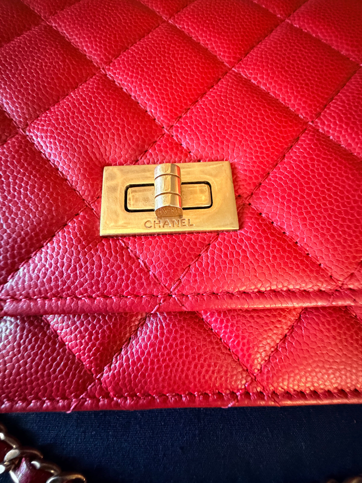 Chanel red caviar 2.55 wallet on chain detail 1430